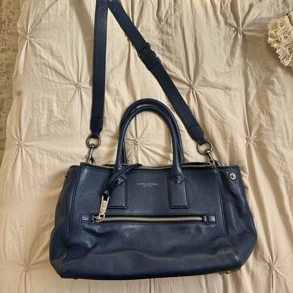 Marc Jacob’s Medium Sized crossbody bag